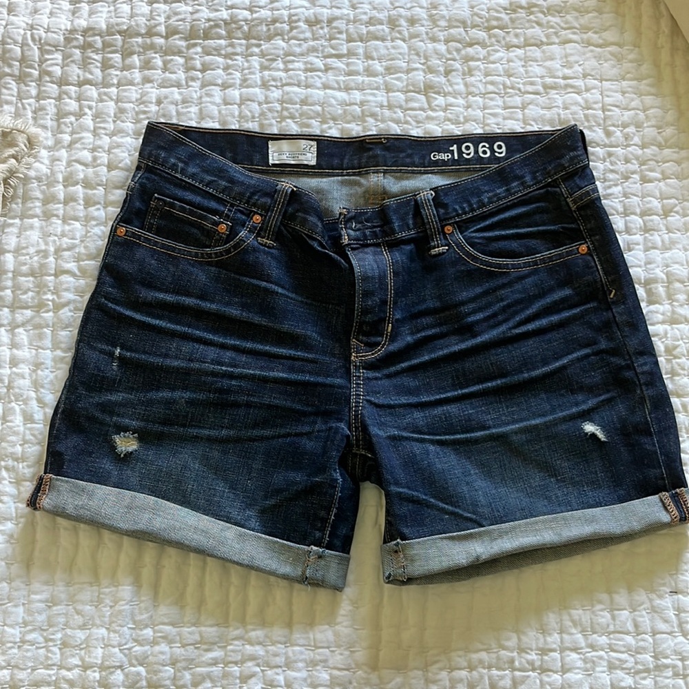 Gap Sexy Boyfriend Shorts
